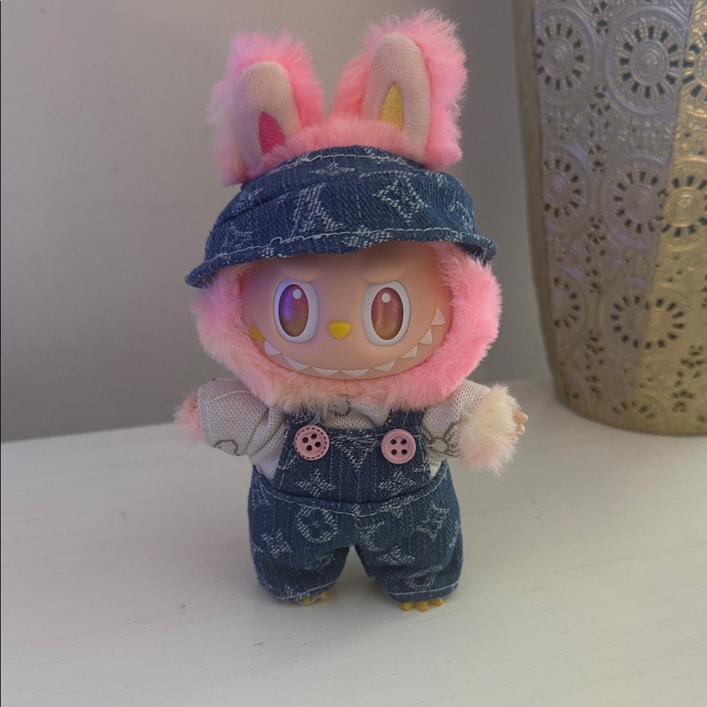Jean Labubu Outfit